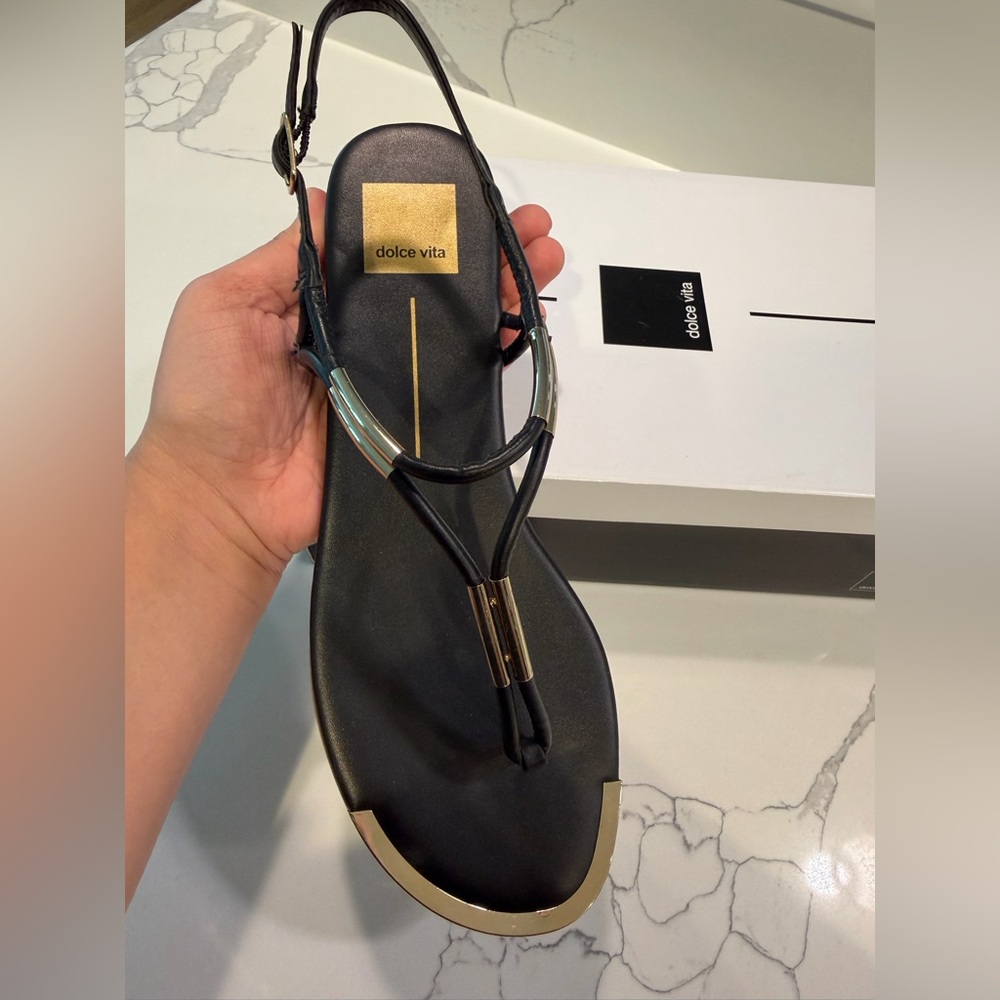 BRAND NEW Dolce Vita Marly Flat Sandals in BLACK, Women’s SIZE 9 - Picture 7 of 10